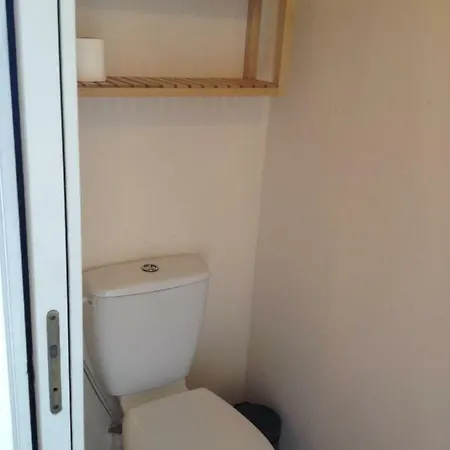 Un Joli Pied A Terre